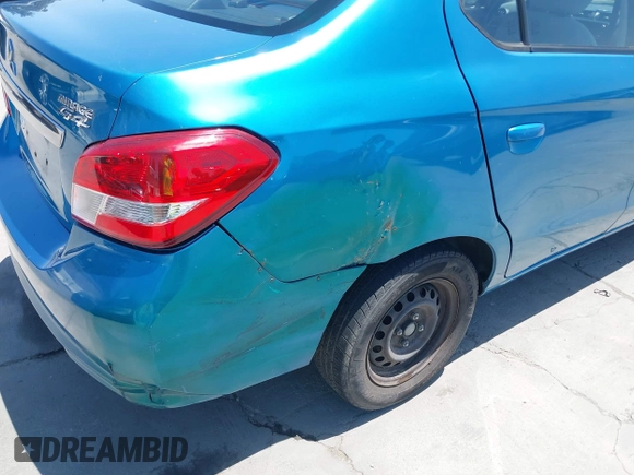 2017 Mitsubishi Mirage ES z VIN ML32F3FJ4HHF08659, wystawiony jako IAAI lot #42414448 z przebiegiem 57 265 mil mil oraz . Historia ofert i sprzedaży dostępna na DreamBid. Obrazek 6.