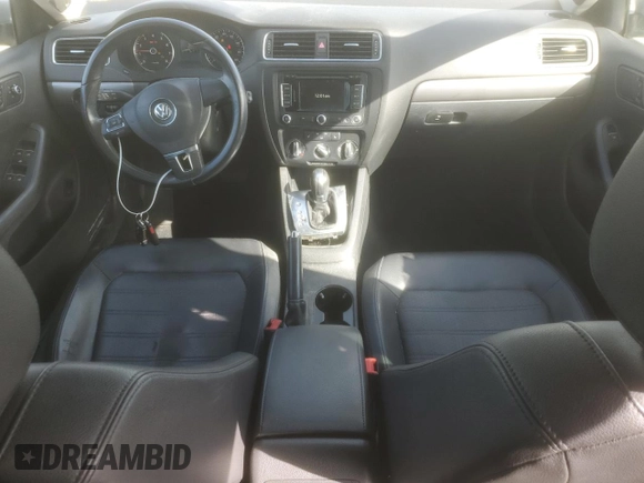 2014 Volkswagen Jetta SEL с VIN 3VWL17AJ4EM426947, выставлен на аукционе Copart как лот 49431185 с пробегом 104 254 миль миль и Списание • Salvage title. История ставок и продаж доступна на DreamBid. Изображение 8.