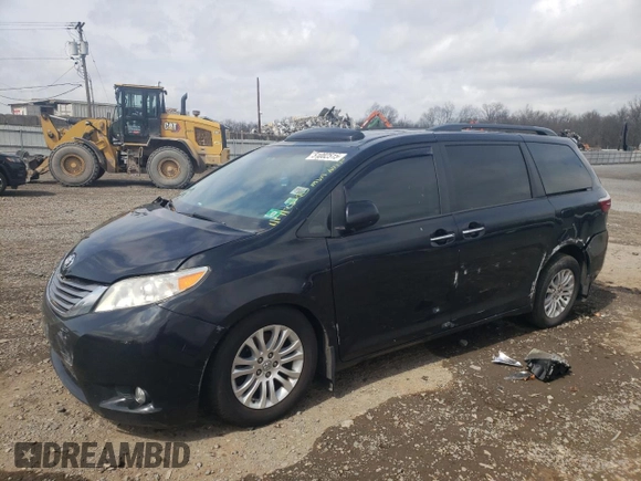 2016 Toyota Sienna XLE with VIN 5TDYK3DC8GS706188, listed as a Copart auction lot 51082515 with 102,555 mi miles and Salvage Title. Bid and sale history available at carsss.com. Image 1.