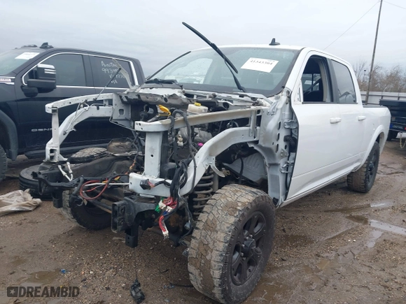 2018 Ram 2500 Laramie with VIN 3C6UR5FL7JG260700, listed as a IAAI auction lot 41343304 with 1 mi miles. Bid and sale history available at carsss.com. Image 16.