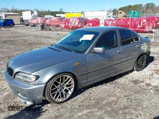 2003 BMW 3 Series 325i with VIN WBAEV33473KL61416, listed as a IAAI auction lot 41624573 with 288,961 mi miles and . Bid and sale history available at DreamBid. Image 18.
