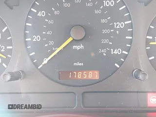 2004 Mercedes-Benz M 350 with VIN 4JGAB57E54A482716, listed as a IAAI auction lot 40731487 with 178,587 mi miles and . Bid and sale history available at DreamBid. Image 15.