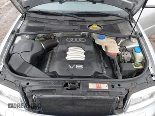 2000 Audi A4 с VIN WAUDH68D6YA166398, выставлен на аукционе IAAI как лот 41914420 с пробегом 74 629 миль миль и . История ставок и продаж доступна на DreamBid. Изображение 10.