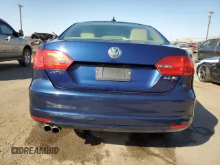 2011 Volkswagen Jetta SE с VIN 3VWDZ7AJ4BM329627, выставлен на аукционе Copart как лот 73354564 с пробегом 83 875 миль миль и Списание • Salvage title. История ставок и продаж доступна на DreamBid. Изображение 6.