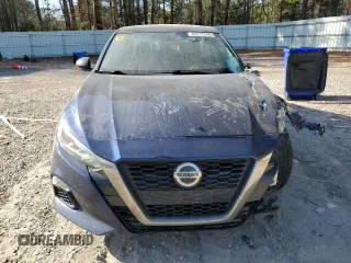 2019 Nissan Altima SR with VIN 1N4BL4CV8KC131019, listed as a Copart auction lot 43117245 with 132,327 mi miles and Salvage Title. Bid and sale history available at carsss.com. Image 5.