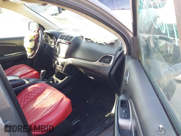 2020 Dodge Journey Crossroad with VIN 3C4PDCGB9LT270198, listed as a IAAI auction lot 41650297 with 95,676 mi miles and . Bid and sale history available at DreamBid. Image 5.