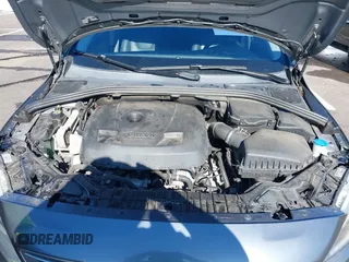 2017 Volvo S60 Inscription with VIN LYV402HK7HB120640, listed as a IAAI auction lot 41583114 with 71,884 mi miles. Bid and sale history available at carsss.com. Image 10.