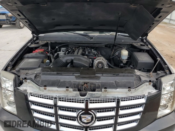2011 Cadillac Escalade ESV Premium z VIN 1GYS3JEF3BR316942, wystawiony jako Copart lot #79824854 z przebiegiem 145 214 mil mil oraz Czysty tytuł • Clean title. Historia ofert i sprzedaży dostępna na DreamBid. Obrazek 12.