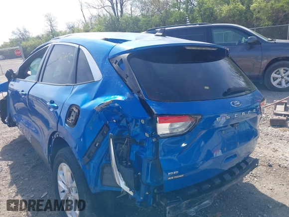 2020 Ford Escape SE with VIN 1FMCU9G63LUB63489, listed as a IAAI auction lot 42067895 with 68,496 mi miles. Bid and sale history available at carsss.com. Image 15.