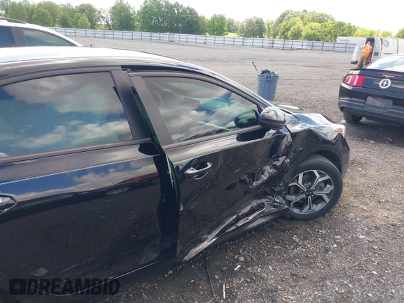 2021 Kia Forte LXS с VIN 3KPF24AD9ME264604, выставлен на аукционе IAAI как лот 42209307 с пробегом 95 934 миль миль и . История ставок и продаж доступна на DreamBid. Изображение 18.