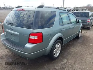 2006 Ford Freestyle Limited with VIN 1FMDK06106GA17968, listed as a IAAI auction lot 41833463 with 226,837 mi miles. Bid and sale history available at carsss.com. Image 4.