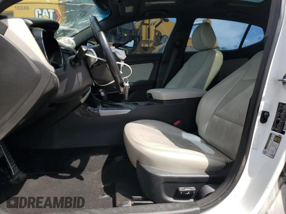 2013 Kia Optima SX z VIN 5XXGR4A61DG152999, wystawiony jako Copart lot #55852445 z przebiegiem 124 825 mil mil oraz Szkoda całkowita • Salvage title. Historia ofert i sprzedaży dostępna na DreamBid. Obrazek 7.