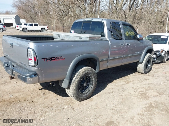 2002 Toyota Tundra SR5 with VIN 5TBBT44192S275420, listed as a IAAI auction lot 41824023 with 153,054 mi miles. Bid and sale history available at carsss.com. Image 4.