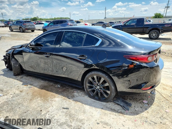 2022 Mazda 3 2.5 Turbo z VIN 3MZBPBAY9NM305244, wystawiony jako Copart lot #63661025 z przebiegiem 89 066 mil mil oraz Czysty tytuł • Clean title. Historia ofert i sprzedaży dostępna na DreamBid. Obrazek 2.