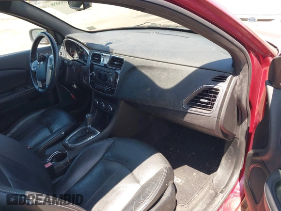 2013 Chrysler 200 Limited with VIN 1C3CCBCGXDN528375, listed as a IAAI auction lot 42095856 with 182,008 mi miles. Bid and sale history available at carsss.com. Image 5.