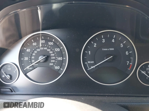 2014 BMW 3 Series 328i with VIN WBA3C1C59EK114251, listed as a IAAI auction lot 41636531 with 1 mi miles. Bid and sale history available at carsss.com. Image 7.