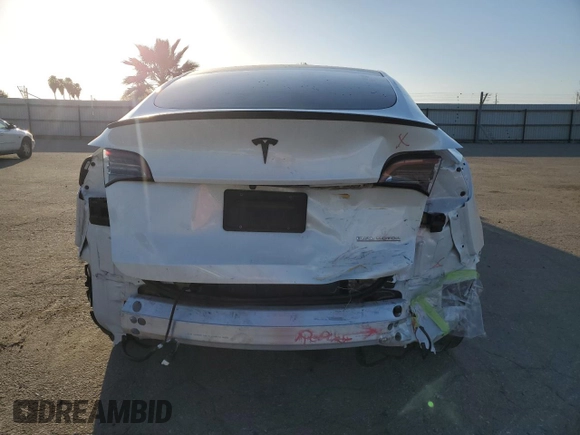2022 Tesla Model Y Performance with VIN 7SAYGDEF0NF397241, listed as a Copart auction lot 46488005 with 37,422 mi miles and Salvage Title. Bid and sale history available at DreamBid. Image 6.