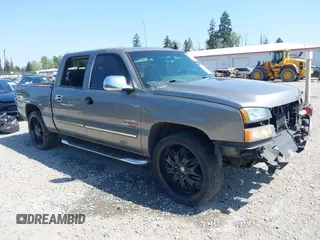 2006 Chevrolet Silverado 1500 LT1 with VIN 2GCEK13N361214121, listed as a IAAI auction lot 42106196 with 1 mi miles. Bid and sale history available at carsss.com. Image 1.