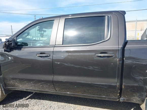 2021 Chevrolet Silverado 1500 Custom Trail Boss with VIN 1GCPYCEHXMZ305434, listed as a IAAI auction lot 41821014 with 56,356 mi miles. Bid and sale history available at carsss.com. Image 14.