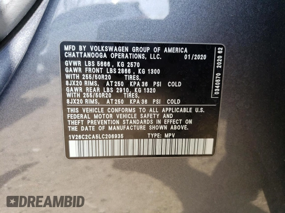 2020 Volkswagen Atlas SE with VIN 1V26C2CA5LC206935, listed as a Copart auction lot 50403204 with 47,881 mi miles and . Bid and sale history available at DreamBid. Image 15.