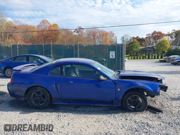 2002 Ford Mustang Standard z VIN 1FAFP40422F210590, wystawiony jako IAAI lot #40721980 z przebiegiem 151 316 mil mil oraz . Historia ofert i sprzedaży dostępna na DreamBid. Obrazek 13.