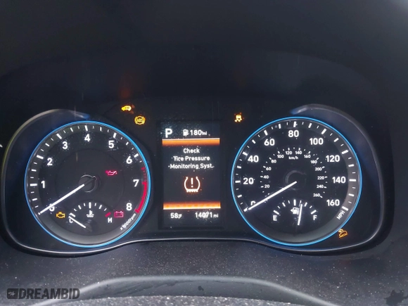 2021 Hyundai Kona SEL Plus with VIN KM8K6CAAXMU686185, listed as a IAAI auction lot 40894040 with 14,071 mi miles. Bid and sale history available at carsss.com. Image 7.