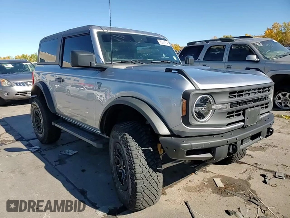 2023 Ford Bronco z VIN 1FMDE5CP7PLB26062, wystawiony jako Copart lot #76208154 z przebiegiem 17 688 mil mil oraz Szkoda całkowita • Salvage title. Historia ofert i sprzedaży dostępna na DreamBid. Obrazek 14.