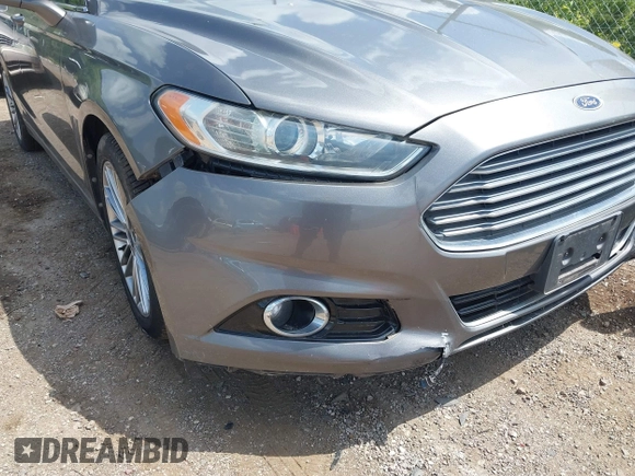 2013 Ford Fusion SE с VIN 3FA6P0H97DR158081, выставлен на аукционе IAAI как лот 42815958 с пробегом 130 667 миль миль и . История ставок и продаж доступна на DreamBid. Изображение 6.