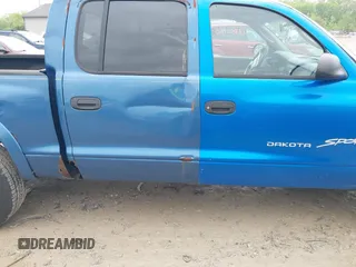 2001 Dodge Dakota Sport with VIN 1B7HG2AN21S194735, listed as a IAAI auction lot 42182165 with 163,350 mi miles and . Bid and sale history available at carsss.com. Image 6.