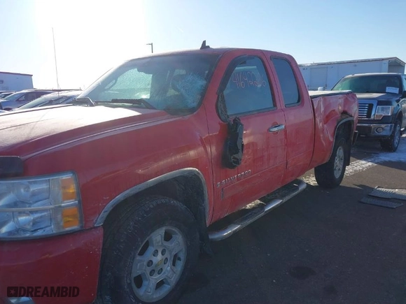 2008 Chevrolet Silverado 1500 LT w/1LT with VIN 1GCEK19J38Z110310, listed as a IAAI auction lot 41642206 with 160,051 mi miles. Bid and sale history available at carsss.com. Image 6.