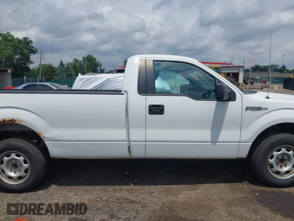 2013 Ford F-150 XL with VIN 1FTMF1CM4DKD91572, listed as a IAAI auction lot 42620716 with 235,790 mi miles and . Bid and sale history available at DreamBid. Image 13.