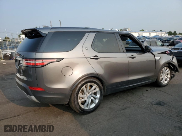 2018 Land Rover Discovery HSE with VIN SALRR2RV7JA059252, listed as a Copart auction lot 63998624 with 45,045 mi miles and Salvage Title. Bid and sale history available at carsss.com. Image 3.