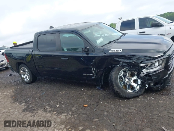 2019 Ram 1500 Big Horn z VIN 1C6SRFFT3KN858854, wystawiony jako IAAI lot #42274337 z przebiegiem 91 689 mil mil oraz . Historia ofert i sprzedaży dostępna na DreamBid. Obrazek 13.