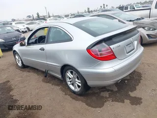 2002 Mercedes-Benz C 230/260/280/320 with VIN WDBRN47J52A348094, listed as a IAAI auction lot 42725808 with 126,724 mi miles and . Bid and sale history available at DreamBid. Image 3.