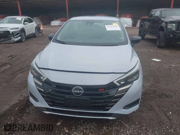 2024 Nissan Versa SR z VIN 3N1CN8FV2RL910073, wystawiony jako IAAI lot #42509343 z przebiegiem 28 837 mil mil oraz . Historia ofert i sprzedaży dostępna na DreamBid. Obrazek 12.