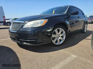 2013 Chrysler 200 Touring with VIN 1C3CCBBB4DN732353, listed as a Copart auction lot 77915864 with 129,024 mi miles and Clean Title. Bid and sale history available at carsss.com. Image 1.