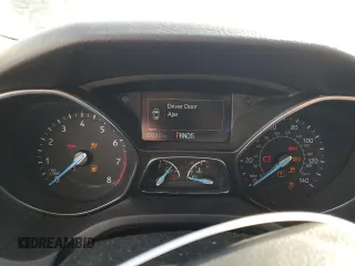 2018 Ford Focus SE z VIN 1FADP3FE8JL331853, wystawiony jako Copart lot #74013984 z przebiegiem 73 237 mil mil oraz Szkoda całkowita • Salvage title. Historia ofert i sprzedaży dostępna na DreamBid. Obrazek 9.