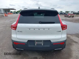 2019 Volvo XC40 R-Design with VIN YV4162UM6K2085605, listed as a IAAI auction lot 42365891 with 92,370 mi miles and . Bid and sale history available at DreamBid. Image 16.