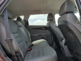 2016 Kia Sorento EX with VIN 5XYPH4A18GG046752, listed as a Copart auction lot 60882315 with 77,226 mi miles and Salvage title. Bid and sale history available at DreamBid. Image 11.