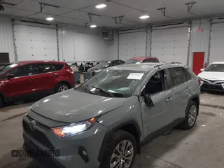 2019 Toyota RAV4 XLE Premium with VIN JTMA1RFV7KD513993, listed as a IAAI auction lot 41774447 with 51,378 mi miles. Bid and sale history available at carsss.com. Image 6.