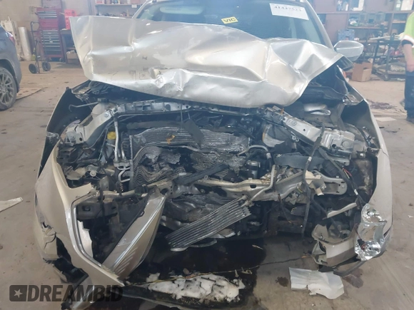 2017 Ford Escape SE z VIN 1FMCU0GD0HUC93439, wystawiony jako IAAI lot #41447523 z przebiegiem 94 776 mil mil oraz . Historia ofert i sprzedaży dostępna na DreamBid. Obrazek 6.
