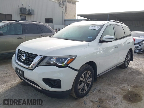 2017 Nissan Pathfinder S with VIN 5N1DR2MN1HC672874, listed as a IAAI auction lot 41828458 with 138,490 mi miles. Bid and sale history available at carsss.com. Image 17.