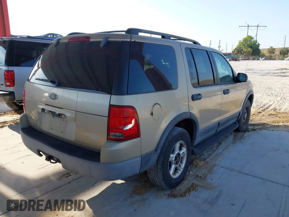 2003 Ford Explorer XLT with VIN 1FMZU73K63ZA27880, listed as a IAAI auction lot 42092466 with 185,070 mi miles and . Bid and sale history available at carsss.com. Image 4.