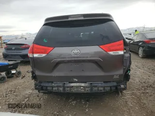 2013 Toyota Sienna XLE z VIN 5TDDK3DC1DS050345, wystawiony jako Copart lot #49737225 z przebiegiem 125 247 mil mil oraz Szkoda całkowita • Salvage title. Historia ofert i sprzedaży dostępna na DreamBid. Obrazek 6.