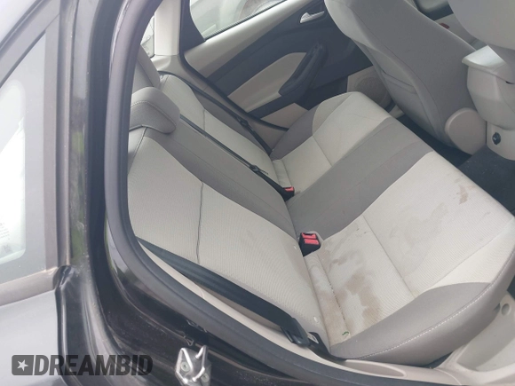 2013 Ford Focus SE с VIN 1FADP3F28DL233478, выставлен на аукционе IAAI как лот 42496224 с пробегом 108 412 миль миль и . История ставок и продаж доступна на DreamBid. Изображение 8.
