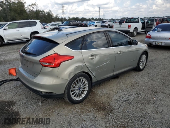2015 Ford Focus Electric with VIN 1FADP3R45FL227962, listed as a Copart auction lot 43755825 with 70,490 mi miles and Clean title. Bid and sale history available at DreamBid. Image 3.