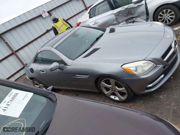 2012 Mercedes-Benz SLK-Class SLK 350 with VIN WDDPK5HA1CF007243, listed as a IAAI auction lot 41313121 with NaN miles. Bid and sale history available at carsss.com. Image 13.