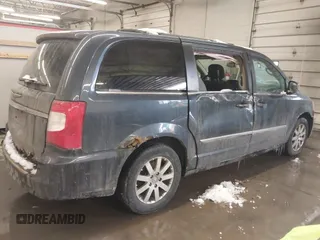 2013 Chrysler Town & Country Touring with VIN 2C4RC1BG4DR681340, listed as a IAAI auction lot 41531700 with 231,051 mi miles. Bid and sale history available at carsss.com. Image 4.