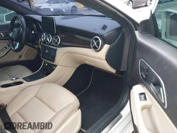 2015 Mercedes-Benz CLA 250 with VIN WDDSJ4GB3FN255103, listed as a IAAI auction lot 42405451 with Not provided miles and . Bid and sale history available at DreamBid. Image 5.