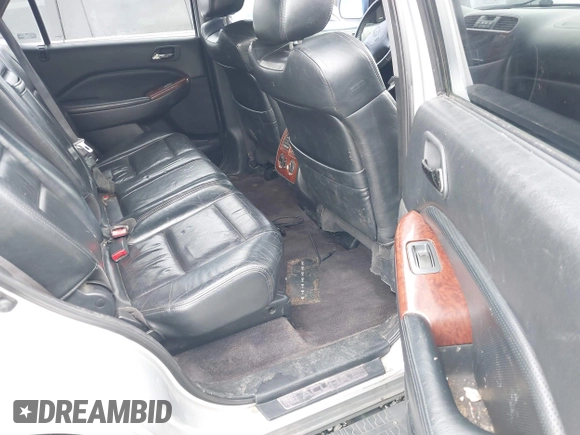 2005 Acura MDX Touring with VIN 2HNYD18985H500288, listed as a IAAI auction lot 41919980 with 259,025 mi miles. Bid and sale history available at carsss.com. Image 8.